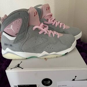 Air Jordan Retro 7 Gray and Pink Sneakers